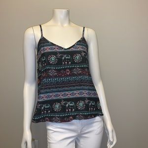 🌸 HOLLISTER TANK TOP AZTEC! 🌸